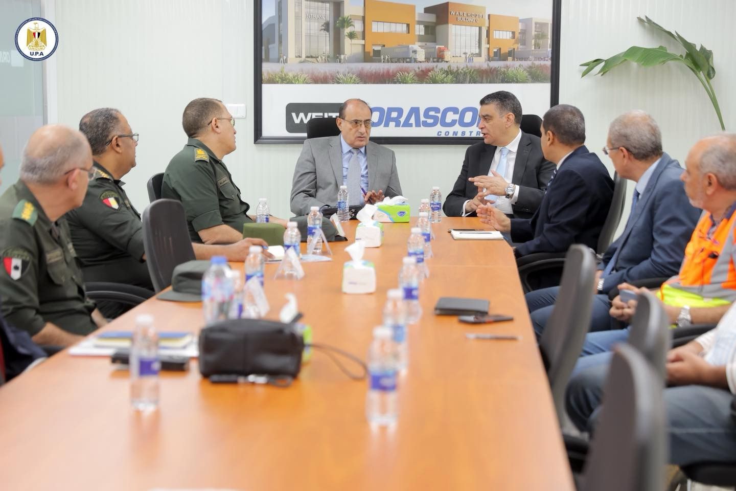 متابعة إنشاء منظومة وطنية متكاملة للمخازن الاستراتيجية للمنتجات والأجهزة الطبية