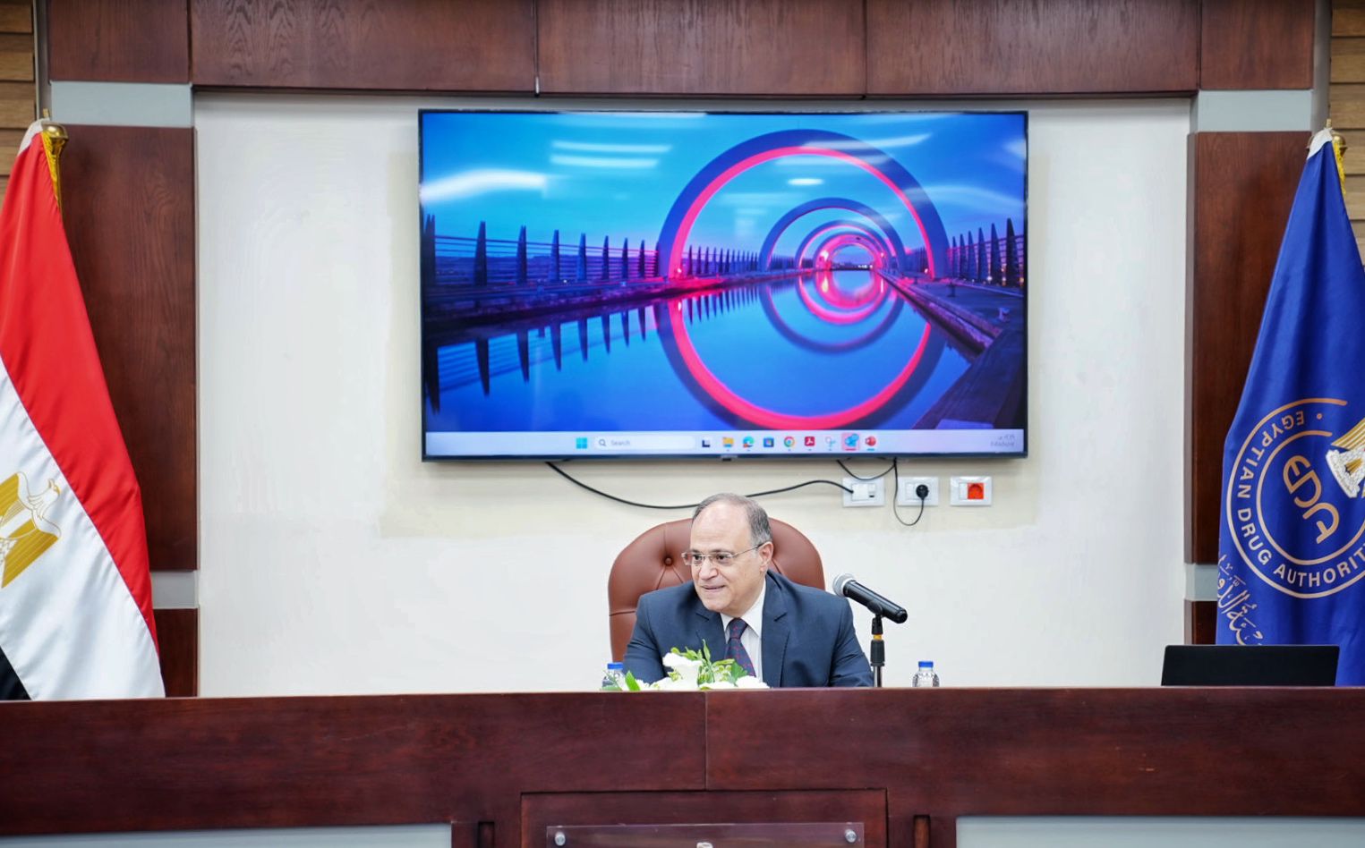 نقلة رقمية في الرقابة الدوائية.. هيئة الدواء تناقش مع المصنعين تطبيق 